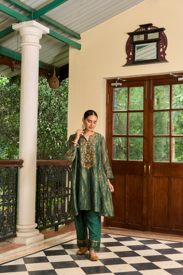 Bano royal green short kurta set