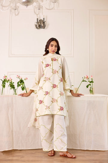 Gul Jaal ivory-pink hand block printed mulmul short kurta set (set of 3)