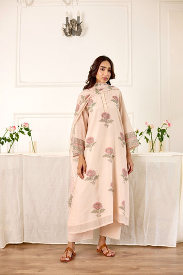 Gulbagh peach hand block printed chanderi kurta set (set of 3)