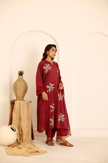 Deeya maroon hand block printed mulmul kalidar kurta set (set of 3)