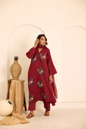 Deeya maroon hand block printed mulmul kurta set (set of 3)