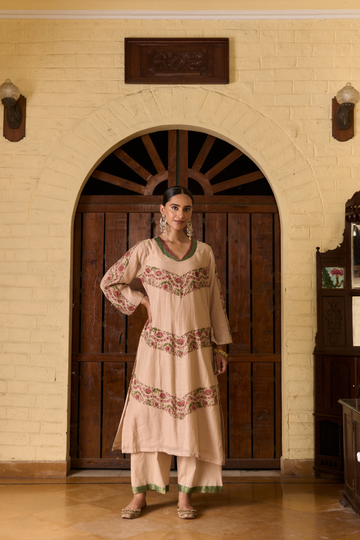 Coromandel veena beige kurta set