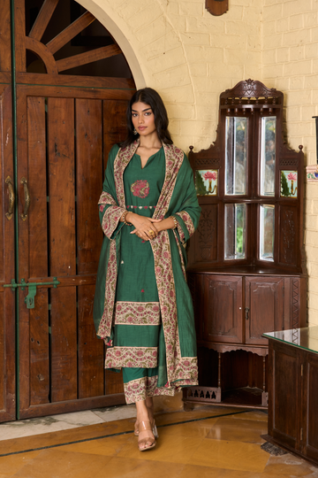 Coromandel boota green kurta set