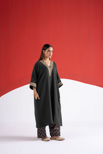 Roha black zari and dori embroidered pure wool kaftan phiran