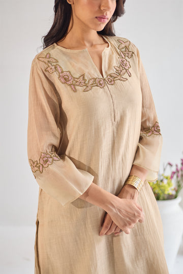 Rose beige embroided chanderi organza kurta set (set of 3)