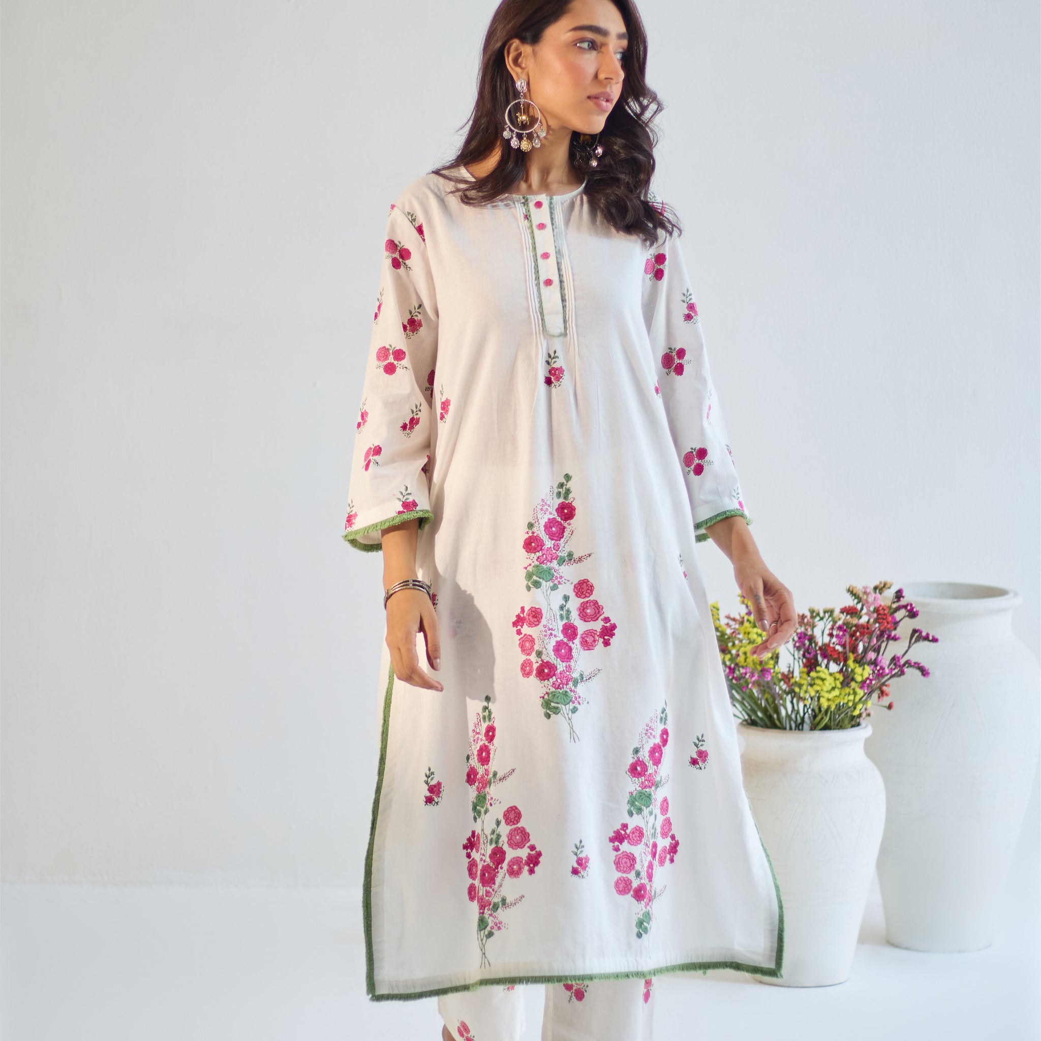 Gulaab white pink hand block printed cotton kurta set (set of 2)