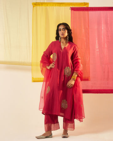 Mehraab fuschia dori sequins & beads hand embroidered kurta set