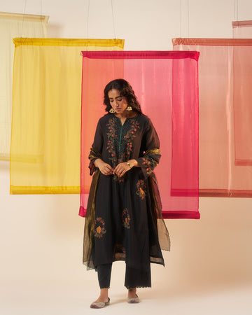 Sitara black hand block printed sequin work chanderi kurta set.