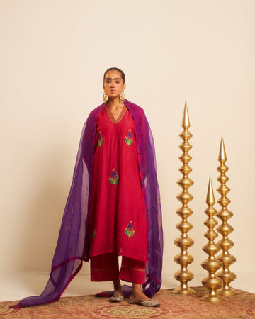 Punica fuschia applique hand embroidered chanderi kurta set.
