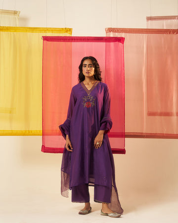 Anola purple applique hand embroidered chanderi kurta set.