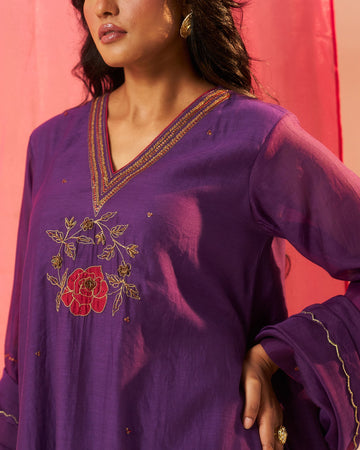 Anola purple applique hand embroidered chanderi kurta set.