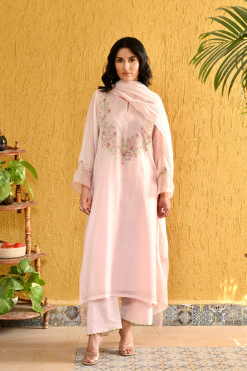Nadley pink organza applique hand embroidered chanderi kurta set