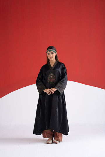 Nikhar black fuschia applique and patra work mashroo phiran