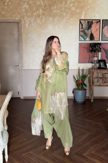 Aakriti Ahuja in Rose Mughal Moss Green Kurta Set