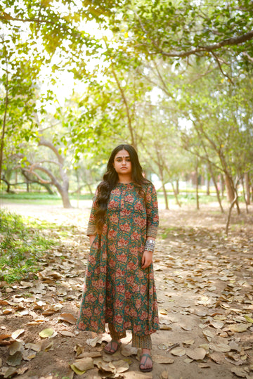 Padam emerald green hand block printed cotton kurta set (set of 3)